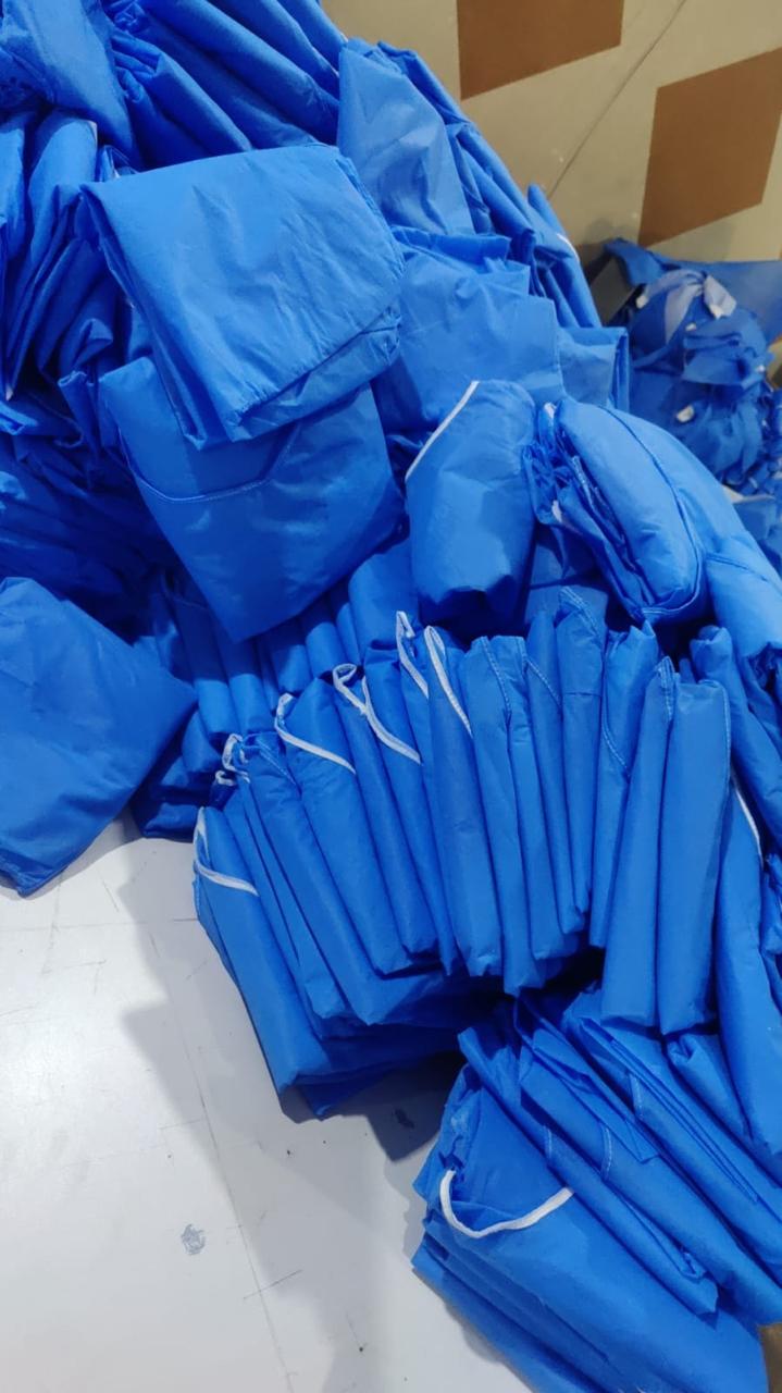 Disposable Surgical Medical Gown - Image 3